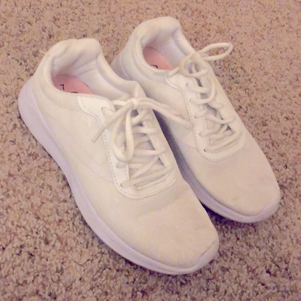 Athletic Works Memory Foam Sneakers